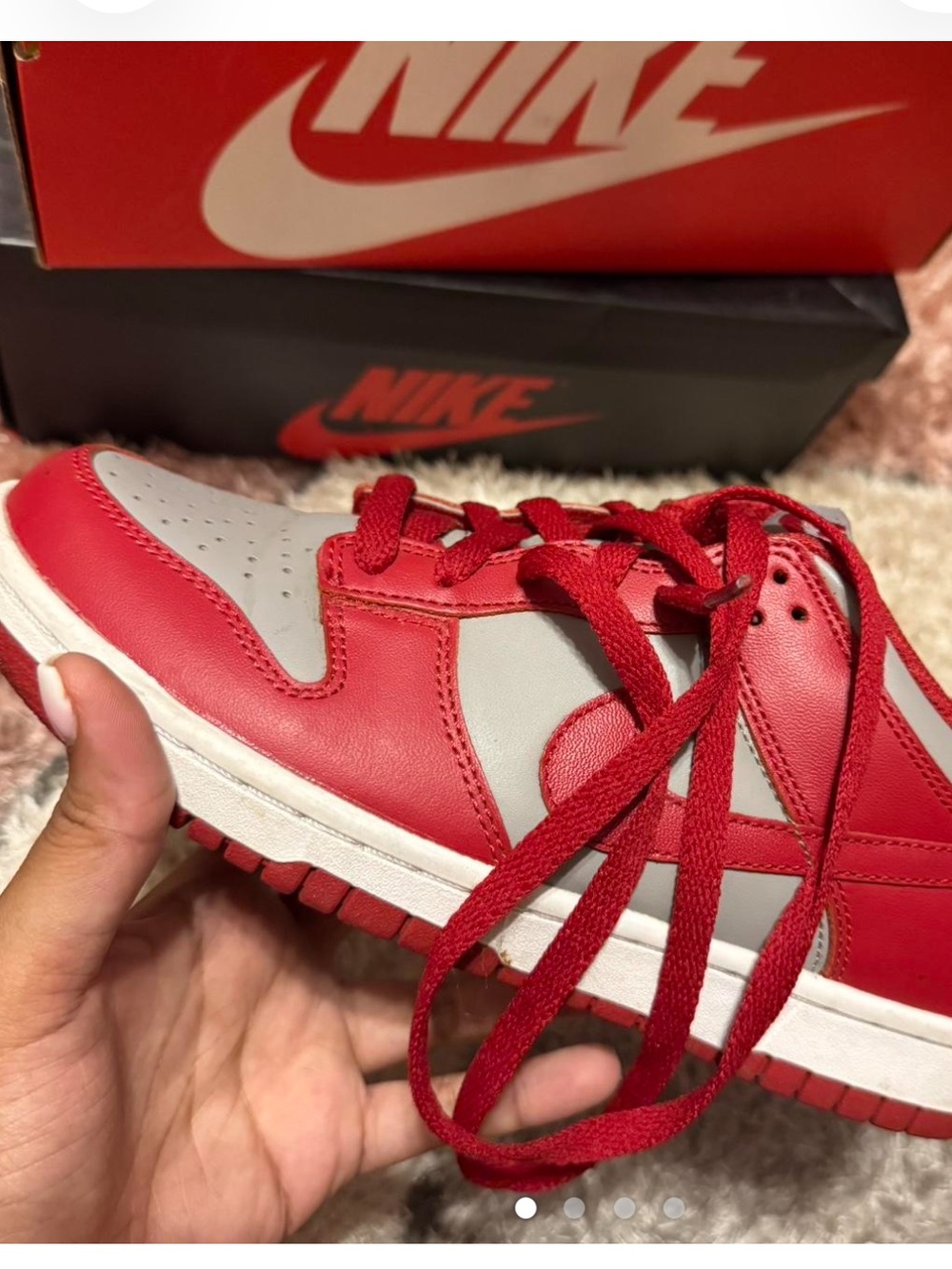 Nike Kids Low-Top Sneakers in Red and Light Gray